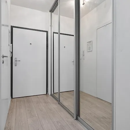 Ahoj Park, Terrace Vibes Studio, Private Parking * Pressburg