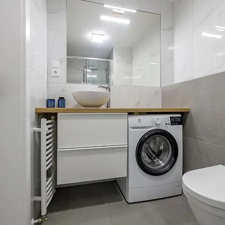Appartamento Ahoj Park, Terrace Vibes Studio, Private Parking *