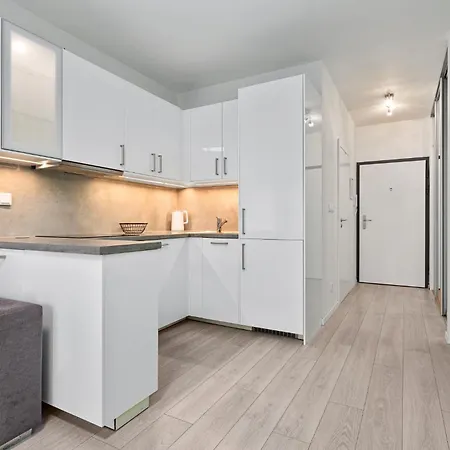 Ahoj Park, Terrace Vibes Studio, Private Parking Appartement Bratislava