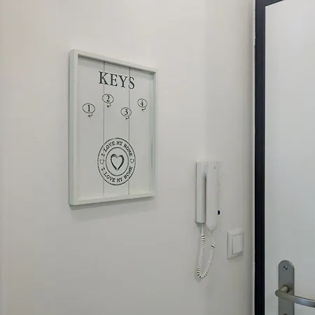 Appartement Ahoj Park, Terrace Vibes Studio, Private Parking Bratislava
